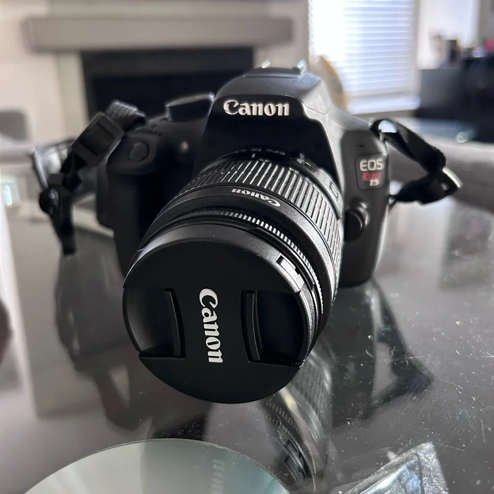 Canon EOS REBEL T5 Camera